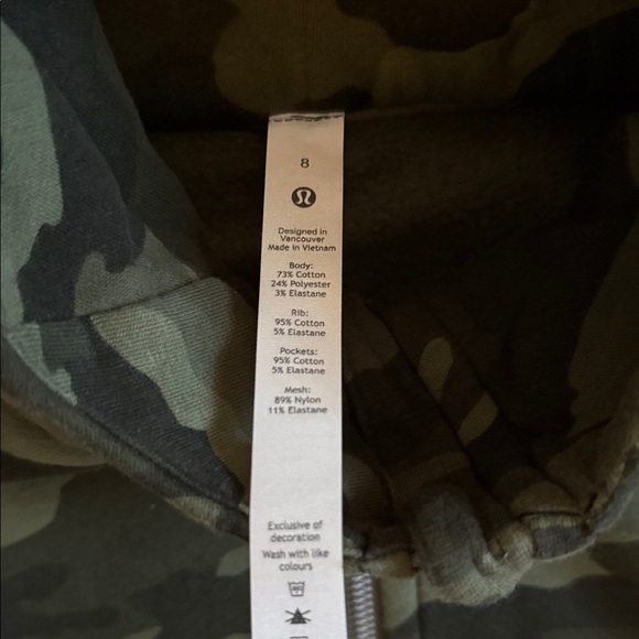 Camouflage Zip-Up Hoodie - Picture 2 of 2